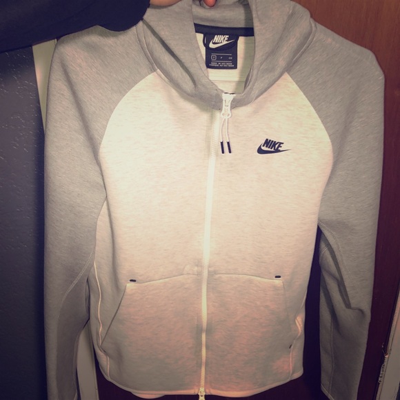 Nike Tech Pack Crew Sweatshirt F121 weiss